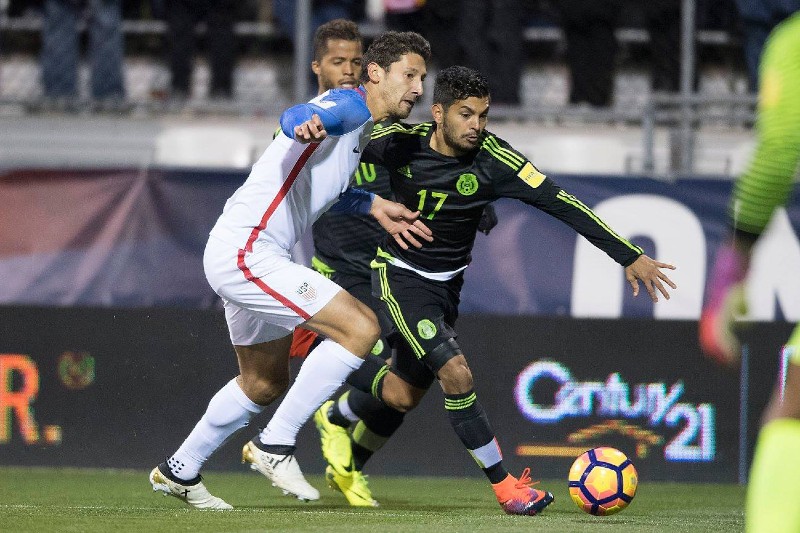 Tecatito Corona en el EUA vs México - Facebook Selección Nacional de México