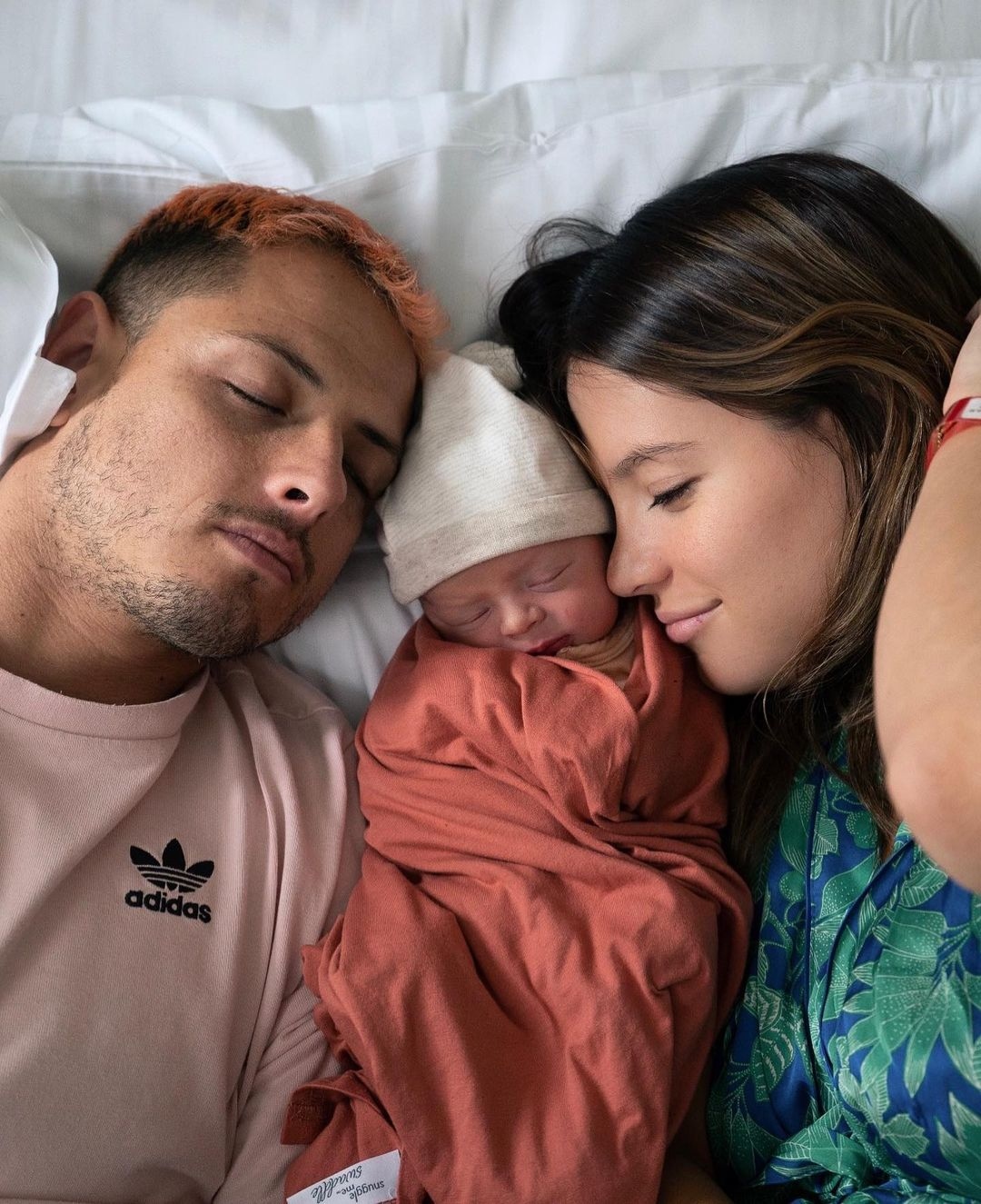 'Chicharito' y Sarah Kohan 