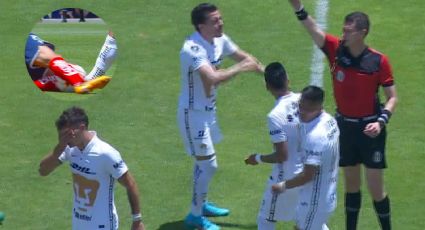 Expulsión de Dinneno causa controversia en el triunfo de Pumas sobre Rayados