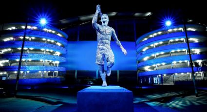 Manchester City presenta estatua ‘única’ del ‘Kun’ Agüero a las afueras del Etihad Stadium