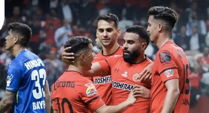 Toluca vence al Bayer Leverkusen con gol de Alexis Canelo