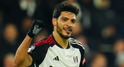 Raúl Jiménez marca doblete con GOLAZO de taco incluido en el Fulham vs Nottingham (VIDEO)