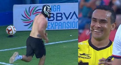 "Rey Mysterio" invade partido del Tepatitlán y abandona el estadio saltando una barda (VIDEO)