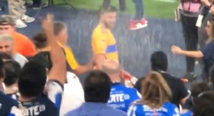 André-Pierre Gignac insulta a aficionada de Rayados que le aventó cerveza (VIDEO)
