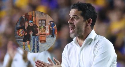 Fernando Gago causa controversia por "extraño" cuadro del Chavo del 8 en su casa